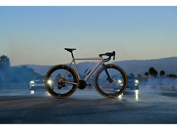 Cannondale CAAD 14 1 silniční kolo RAW