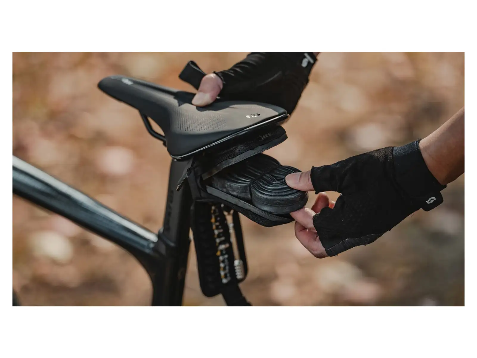 Topeak Elementa Seatbag w Essential Tools podsedlová brašna s nářadím