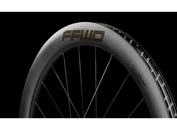 FFWD RYOT55 V2 DT240 2:1 EXP silniční zapletená kola