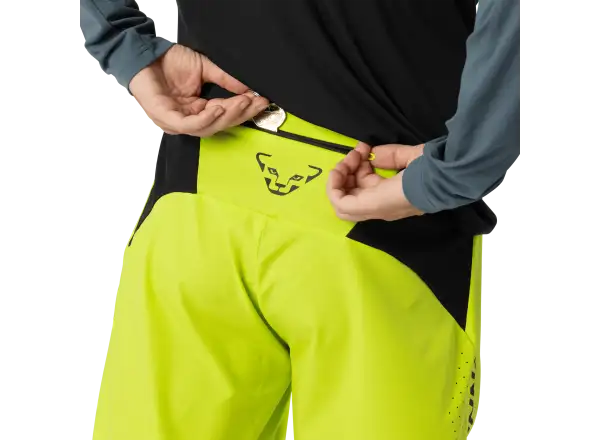 Dynafit Alpine Pro 2v1 pánské běžecké kraťasy Ultra Yellow