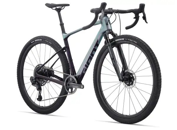 Giant Revolt X Advanced Pro 0 gravel kolo Airglow Black Currant