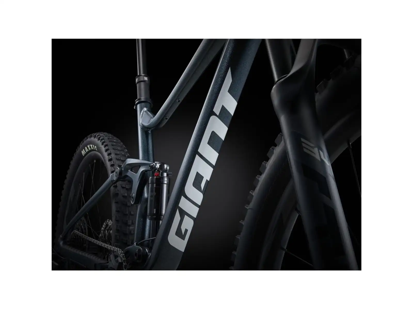 Giant Stance 29 2 celoodpružené horské kolo Black Diamond