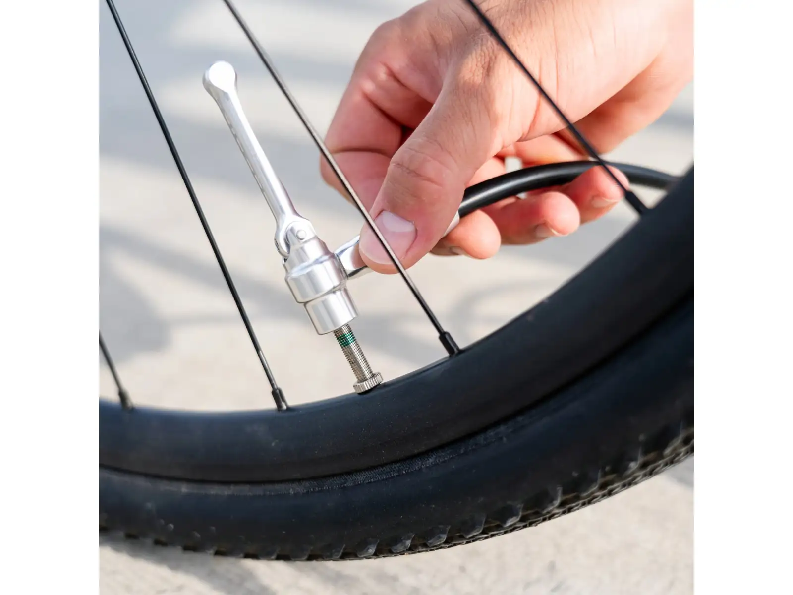 Lezyne Alloy Floor Drive 3.5 dílenská pumpa s hlavicí Presta Pro