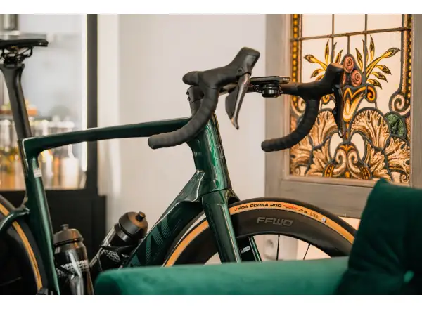 Isaac Meson Ultegra Di2 silniční kolo Jade Green