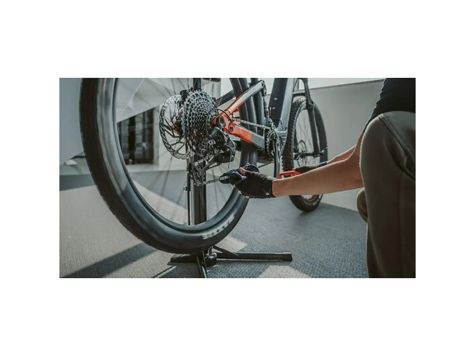 Topeak Transformer eUP 2Stage dílenská pumpa černá