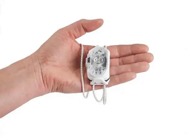 Petzl Swift LT čelovka bílá