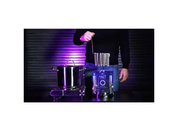 FINISH LINE HALO Hot Wax Chain 600g vosk na řetěz