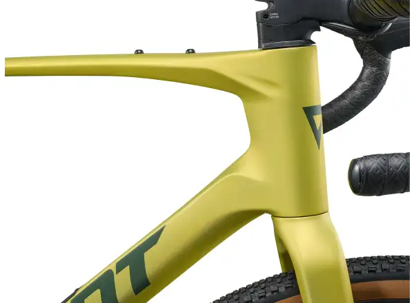 Giant Revolt Advanced Pro 0 gravel kolo Cyber Lime