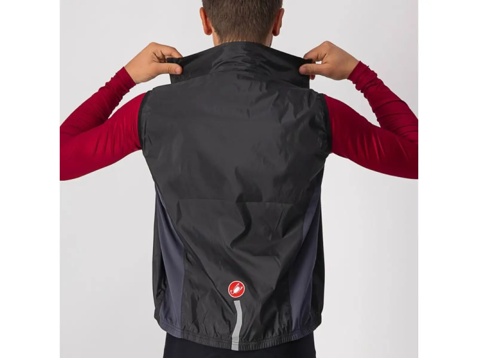 Castelli Squadra Stretch pánská vesta Light Black/Dark Gray