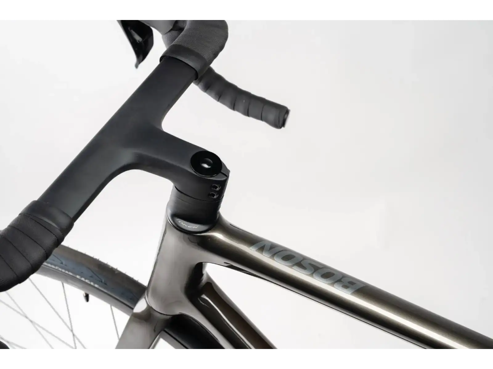 Isaac Boson 105 Di2 + FFWD Tyro 2 silniční kolo Sonic Silver