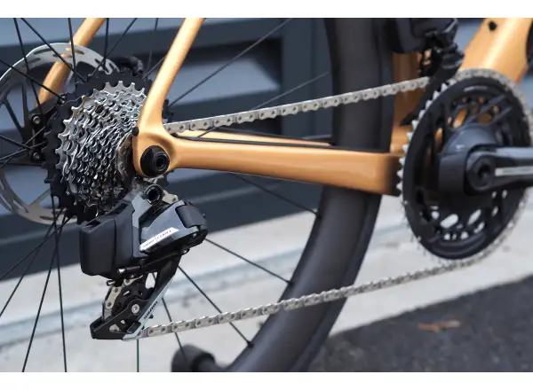 Cervélo Soloist Force eTap AXS silniční kolo gold dust