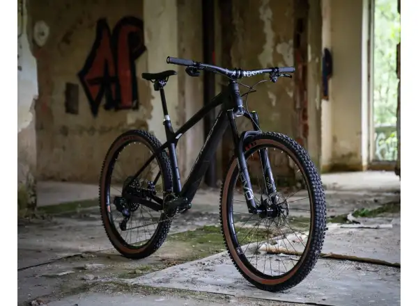 Rock Machine Blizz CRB 90-29 AXS horské kolo Black/Grey VZOREK