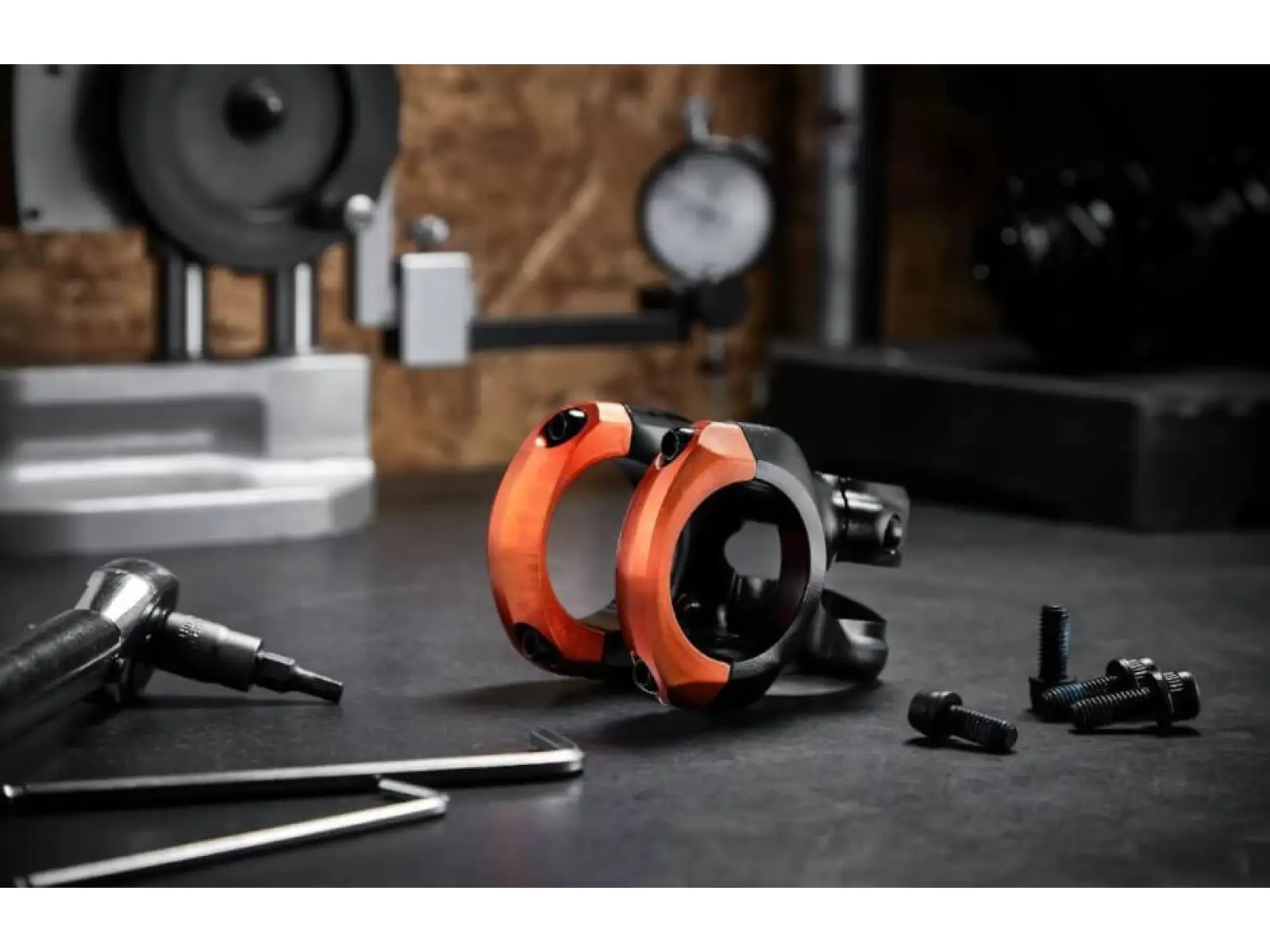 E-13 Plus 35 představec 50 mm Black/Naranja
