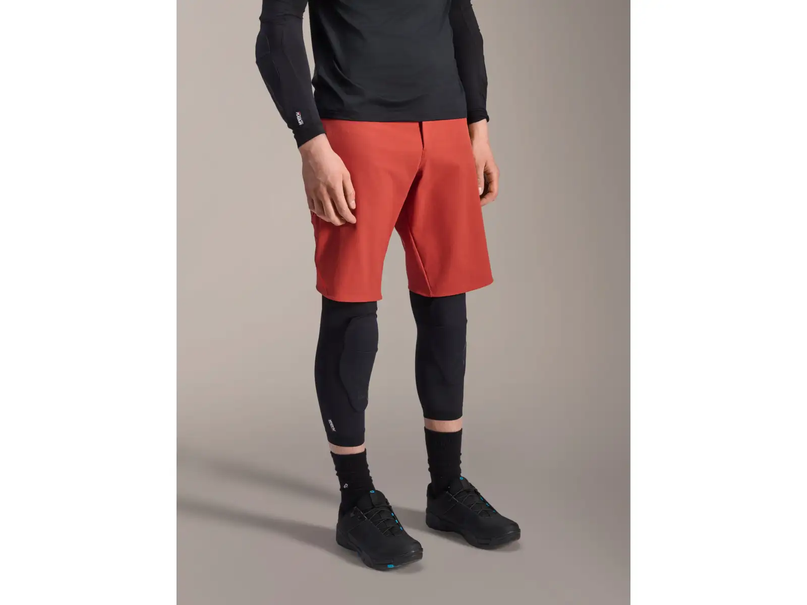 Alpinestars A-Motion Plasma chrániče kolen Black