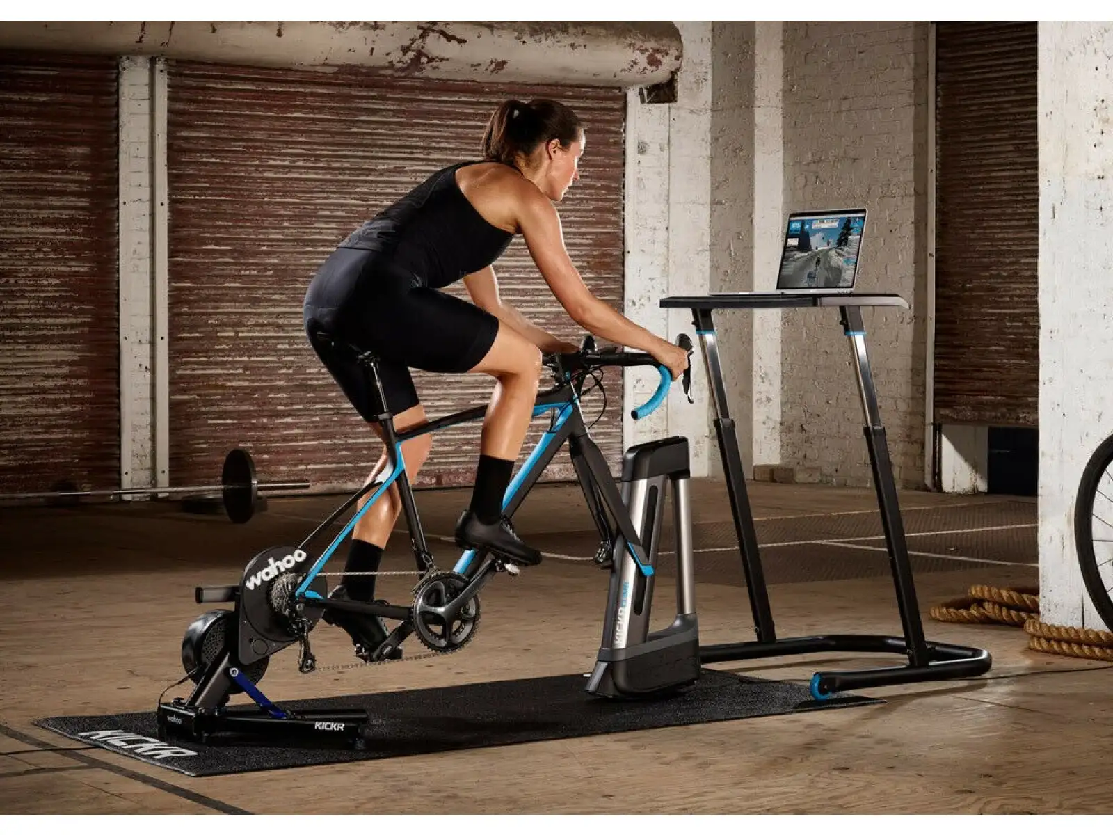 Wahoo KICKR Cycling Desk stojan k trenažéru