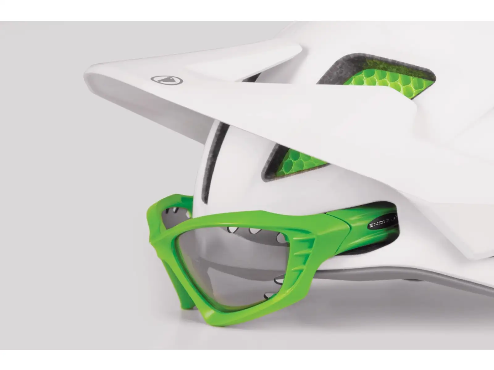 Endura MT500 přilba white