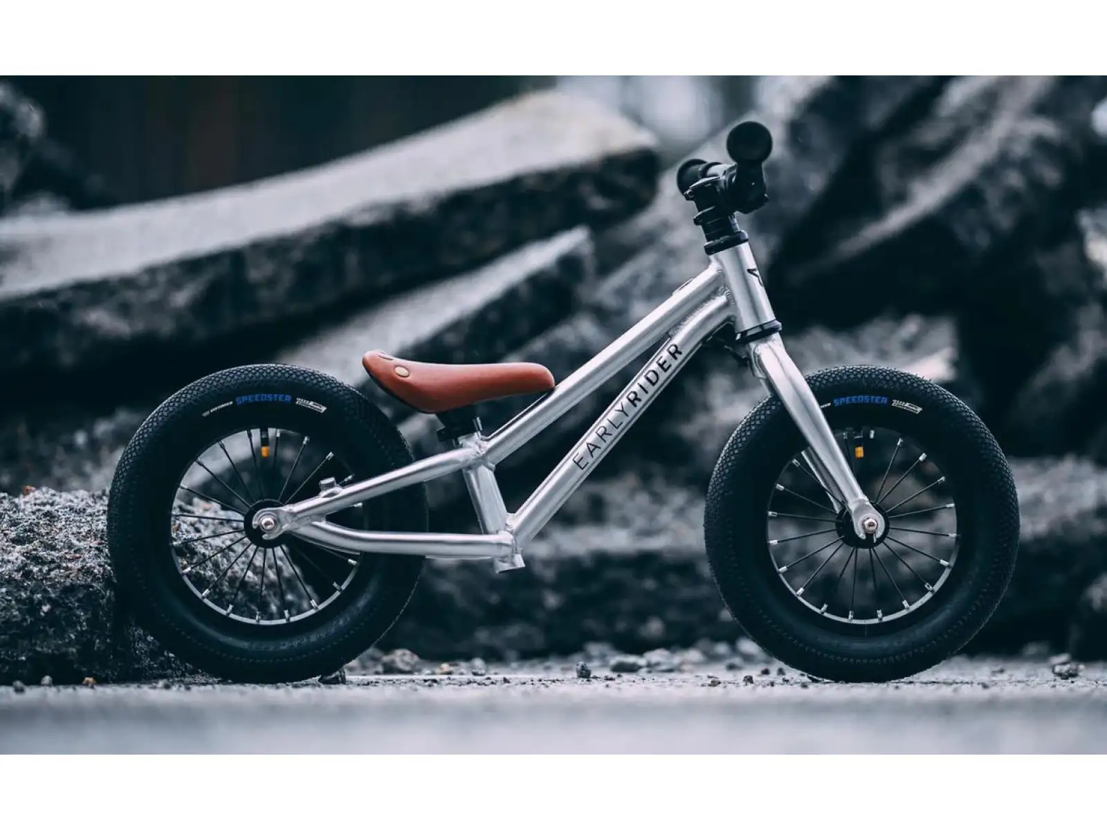 Early Rider Charger 12 dětské odrážedlo Brushed Aluminium