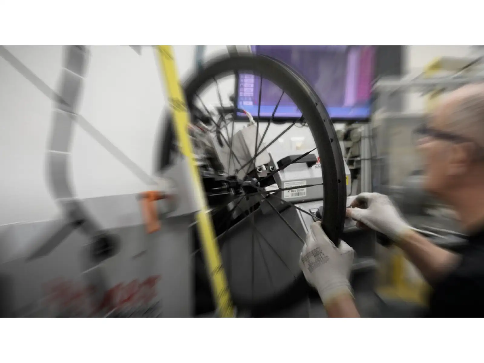 Mavic Comete 50 Disc CL silniční vypletená kola ořech Sram XDR