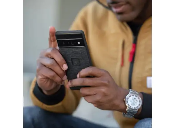 Peak Design Everyday kryt pro Google Pixel 8 Charcoal