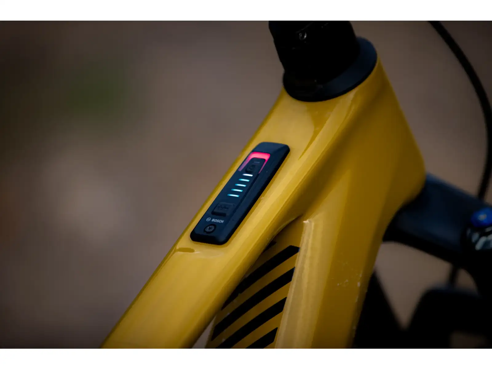 Superior iXF 9.2 celoodpružené elektrokolo Matte Mustard