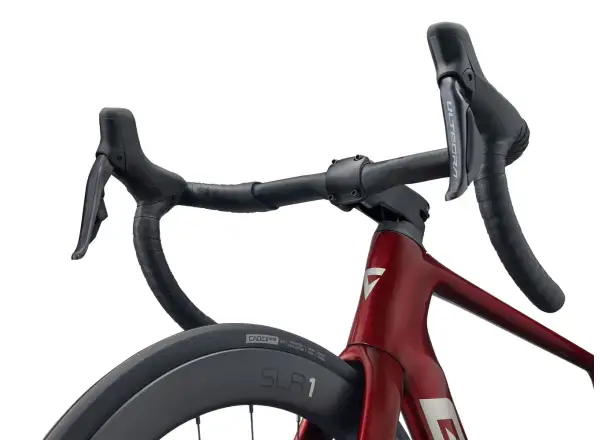 Giant Propel Advanced Pro 0 silniční kolo Sangria