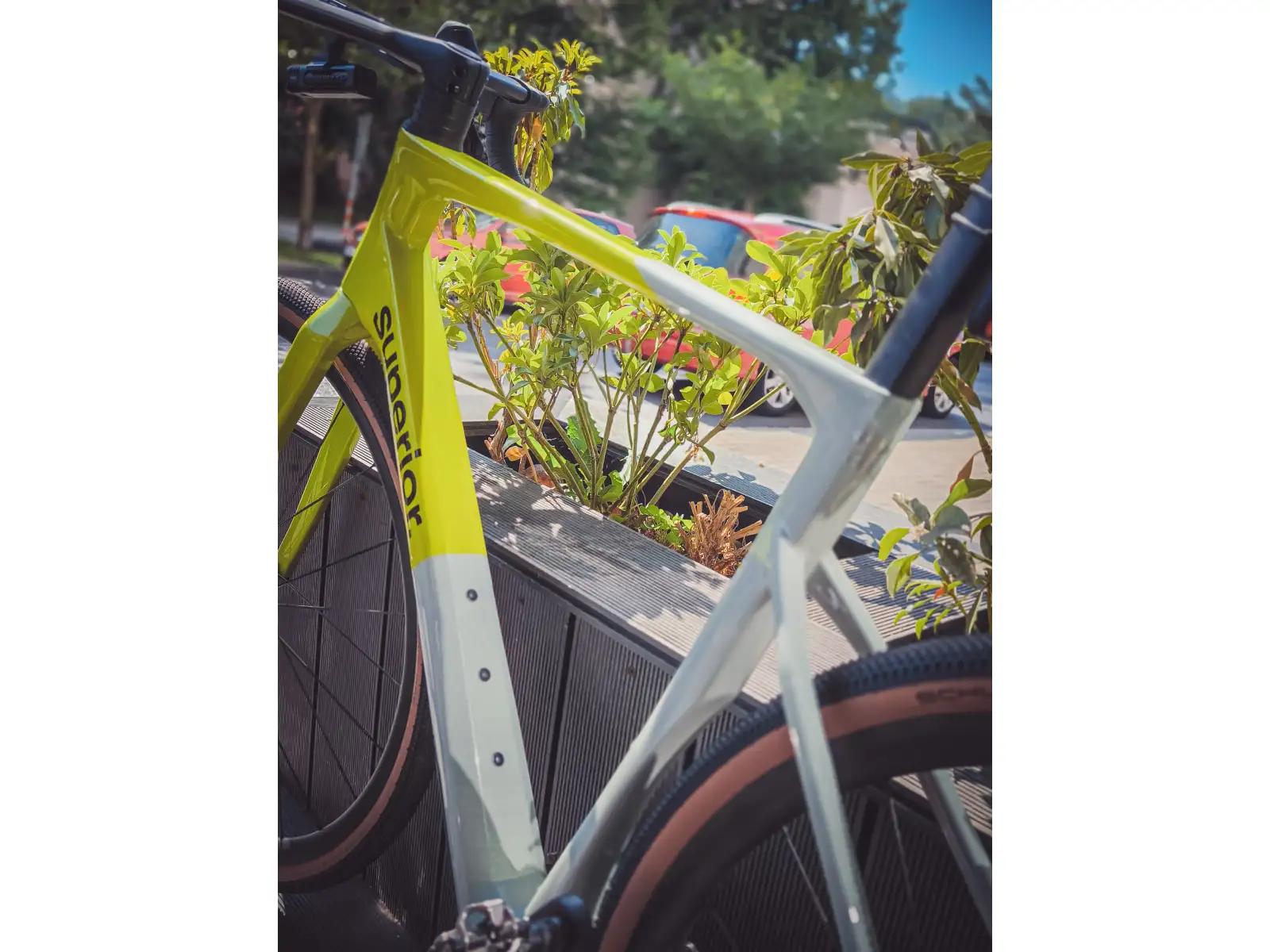 Superior XR 9.7 GR Gloss gravel kolo Grey/Racing Yellow