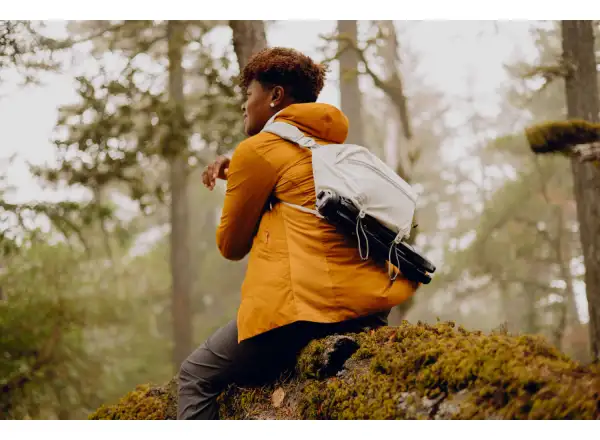 Peak Design Outdoor Sling 7L batoh Cloud