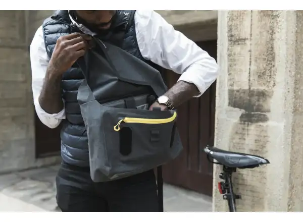 Apidura City Messenger batoh 13"
