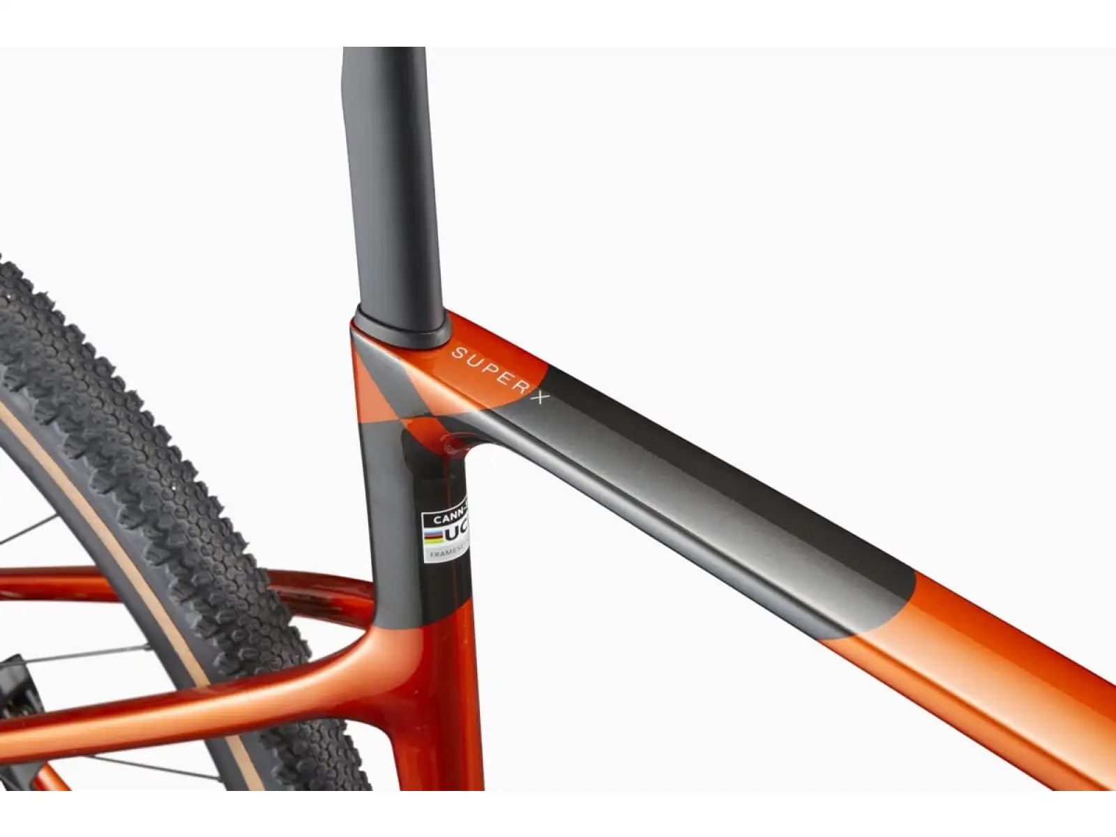 Cannondale SuperX 4 AXS gravel kolo Flame Orange