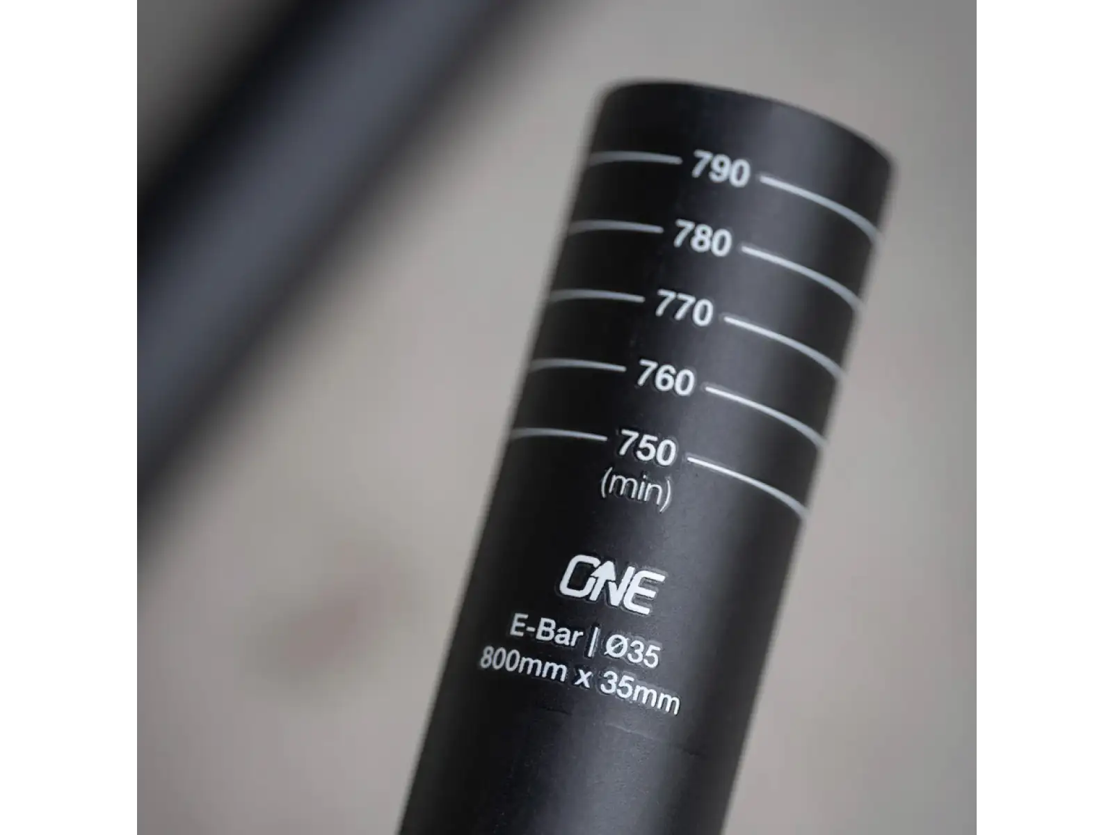 OneUP E-bar Carbon 35/800 mm řídítka černá