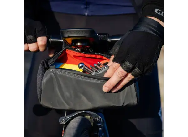 Blackburn Grid Handlebar Bag brašna na řídítka černá