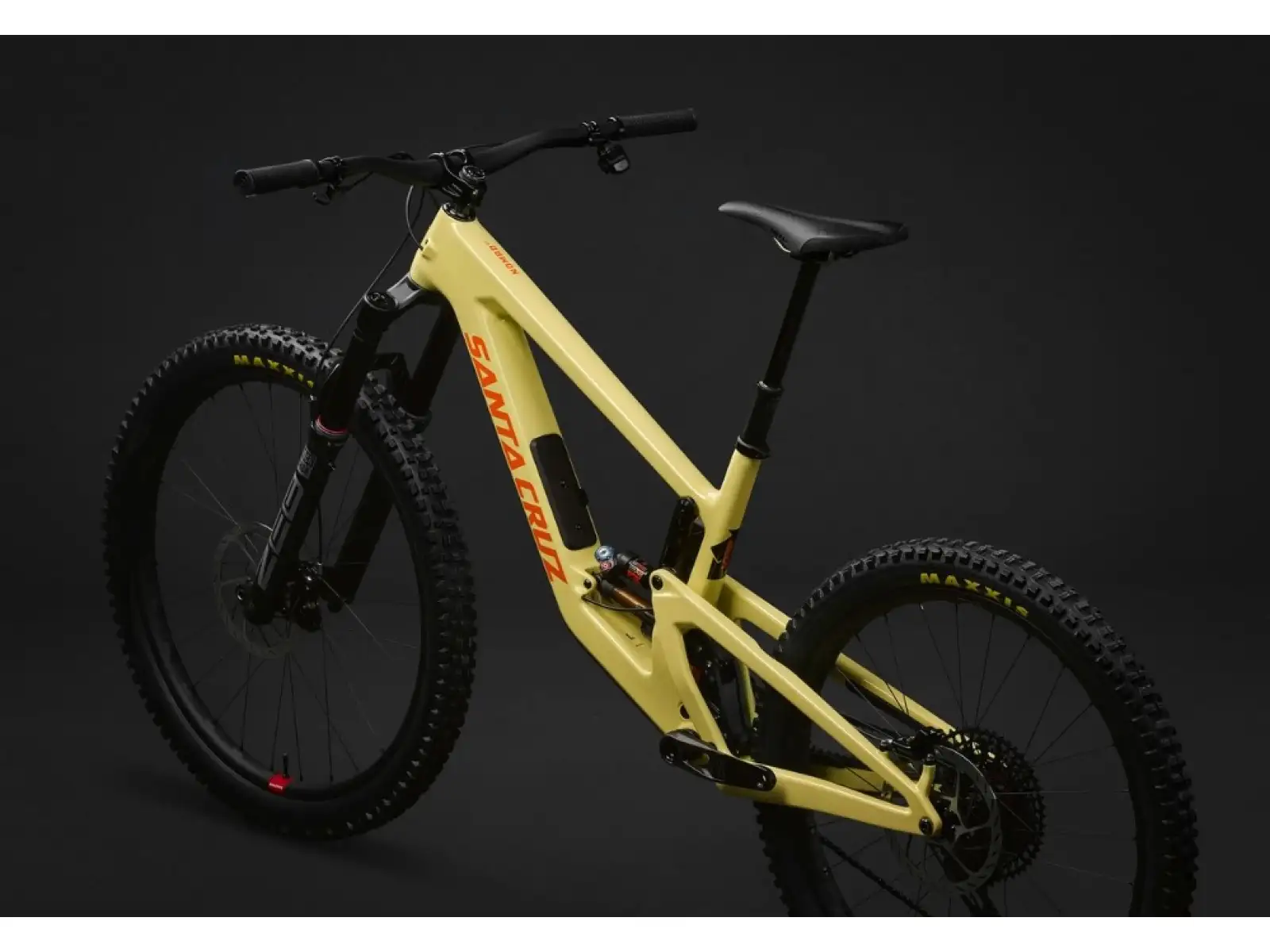 Santa Cruz Nomad 6 CC MX X0 AXS Coil celoodpružené kolo Yellow