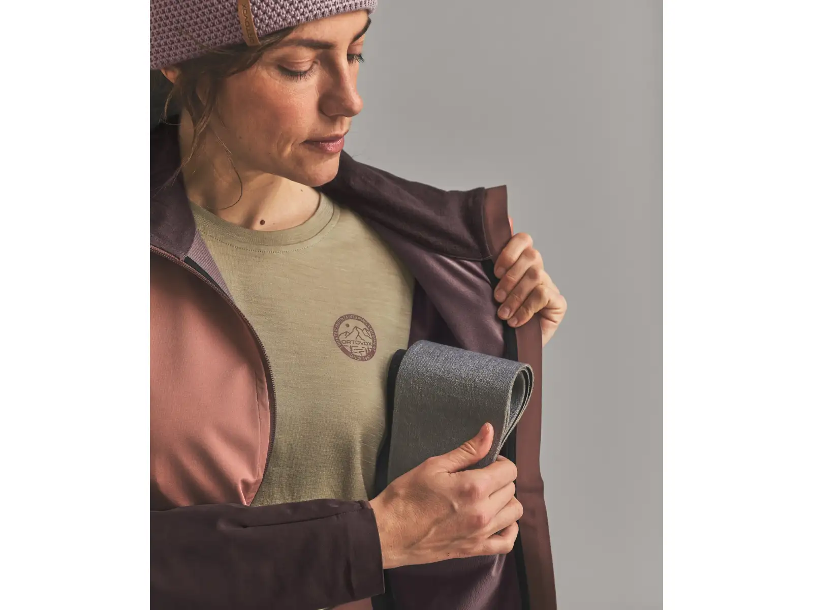 Ortovox Ortler Softshell Plus Jacket dámská softshellová bunda Chestnut