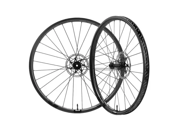 FFWD OUTLAW Carbon Boost 30 mm 29" vypletená kola MattBlack