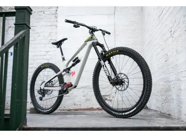 Cannondale Habit Carbon 2 horské kolo Black Pearl