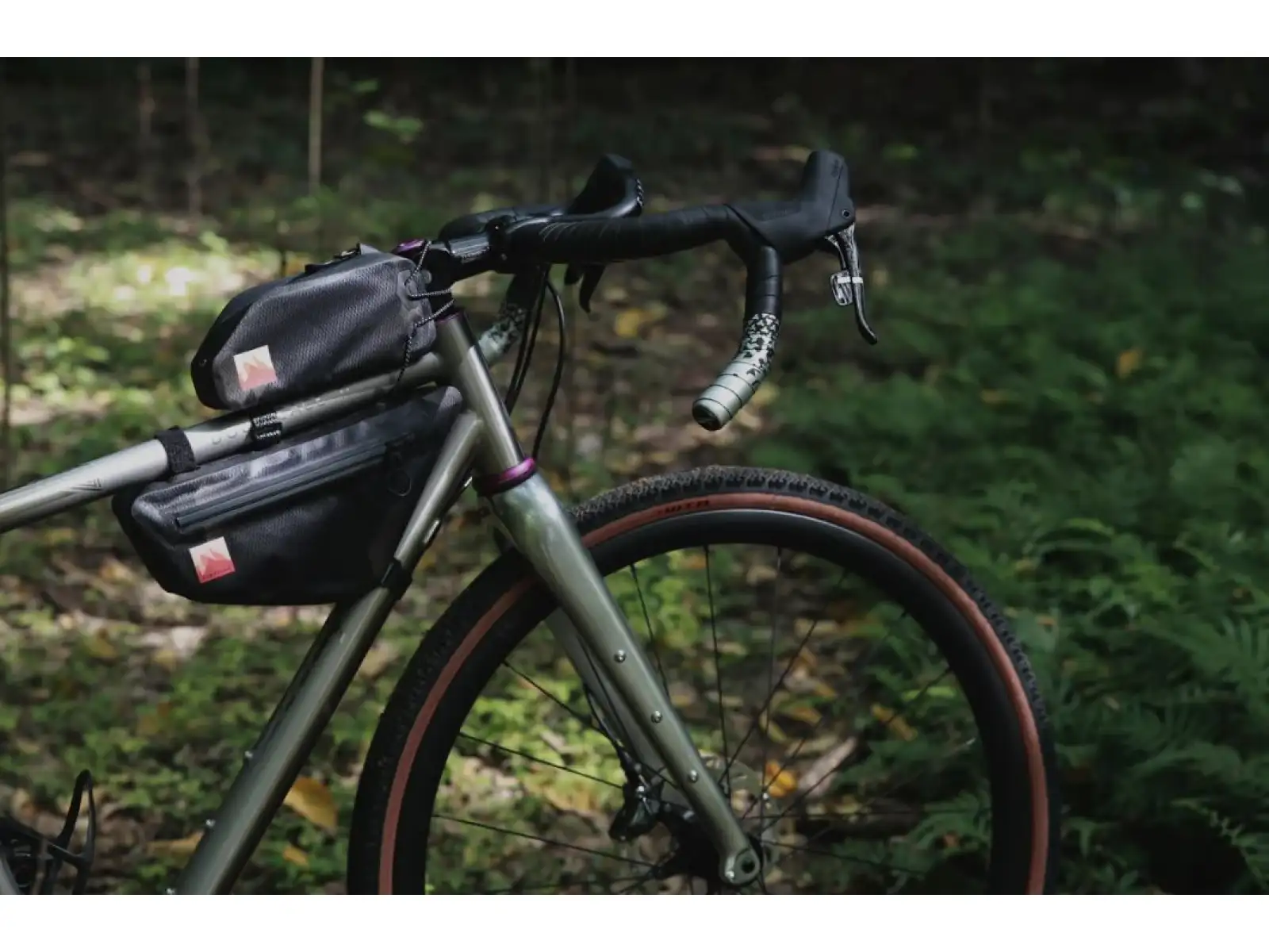 Woho X-Touring Top-tube Bag Dry 1,1 l rámová brašna Diamond CyberCam Black