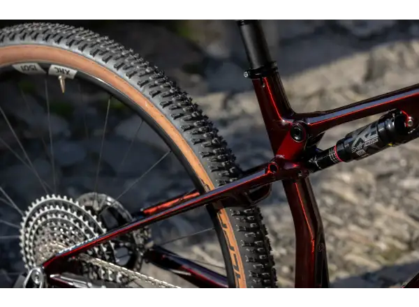Superior XF 9.9 Team horské kolo Gloss Red Carbon / Black