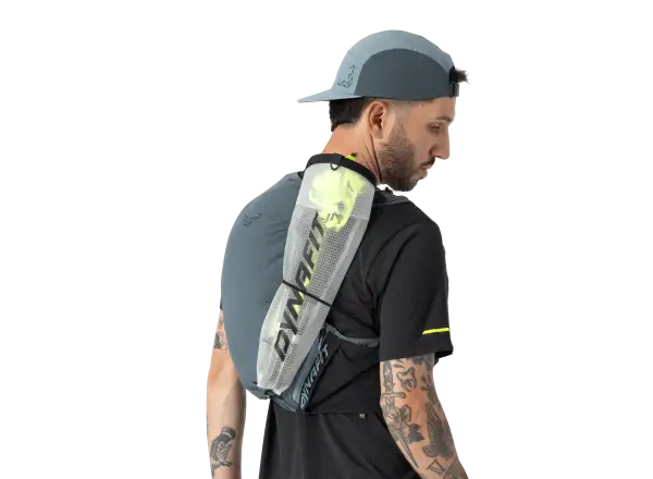 Dynafit Ultra 12 běžecká vesta Cinder/Black Out