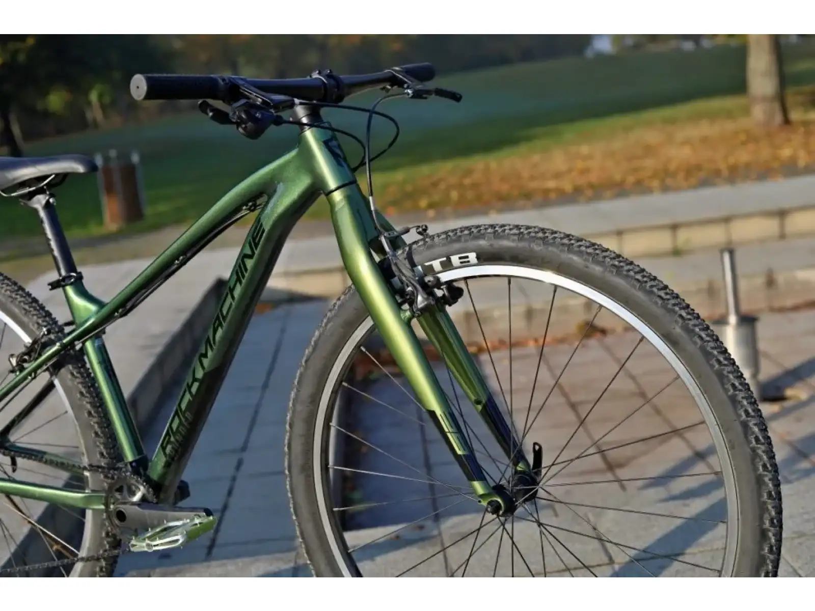 Rock Machine Thunder 29" VB dětské kolo S Gloss Metallic Khaki/Pearl Black