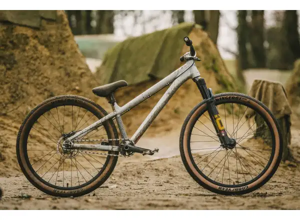 Goodyear Wingfoot Dirt mtb plášť 26x2.2 Transparent
