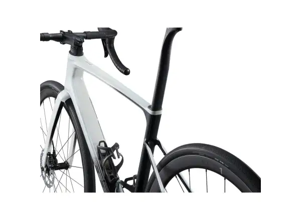Giant Defy Advanced Pro 1 silniční kolo Unicorn White