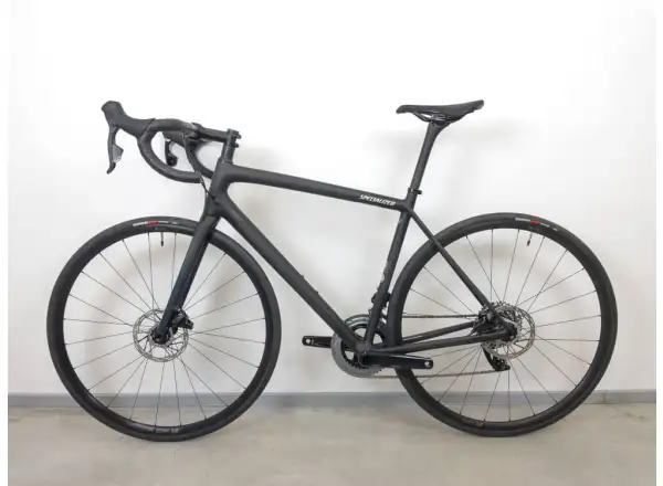 Specialized Aethos Comp Rival eTap AXS Satin Carbon silniční kolo