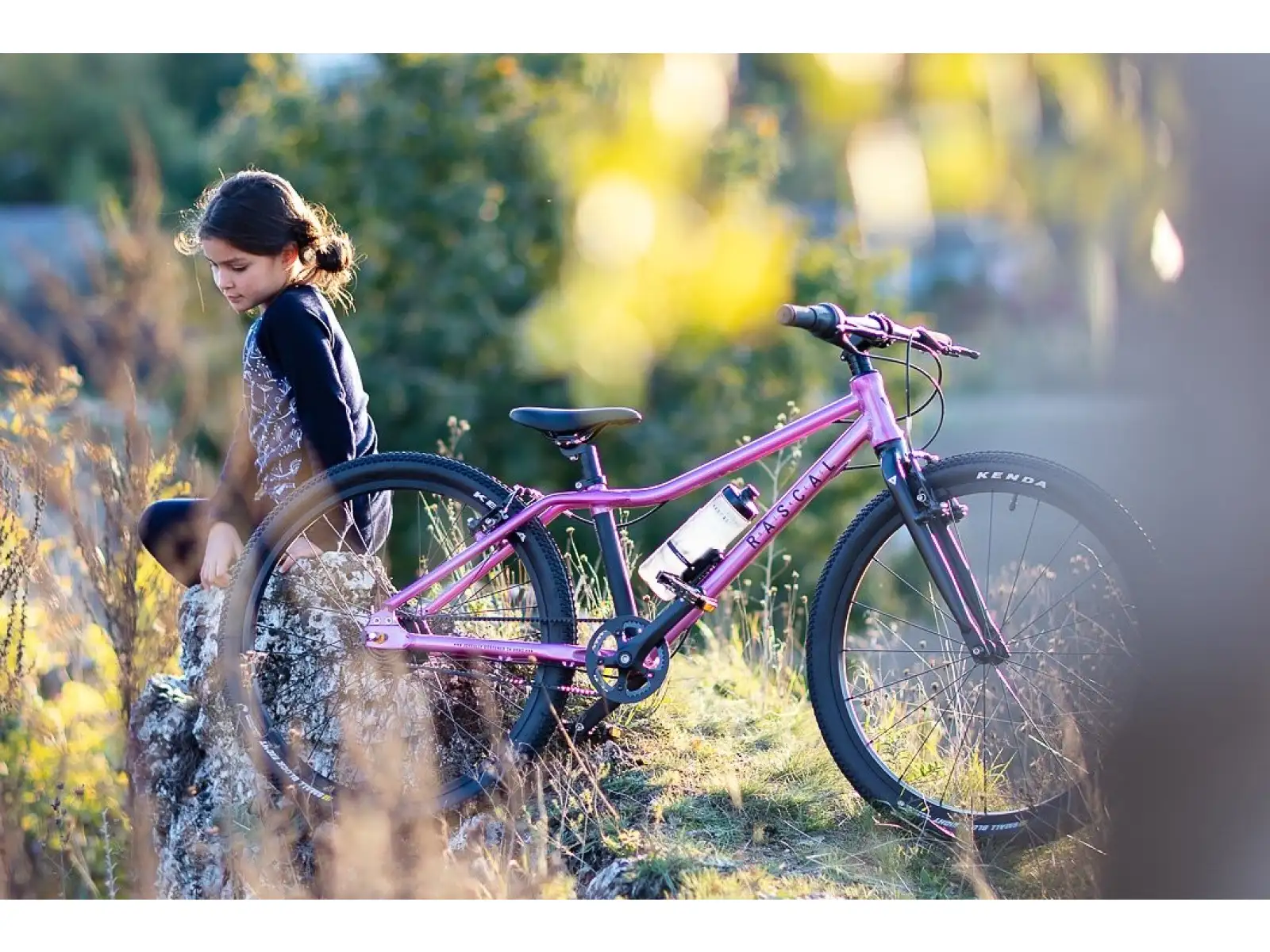 Rascal 24 7 sp. Shimano Nexus dětské kolo Raspberry