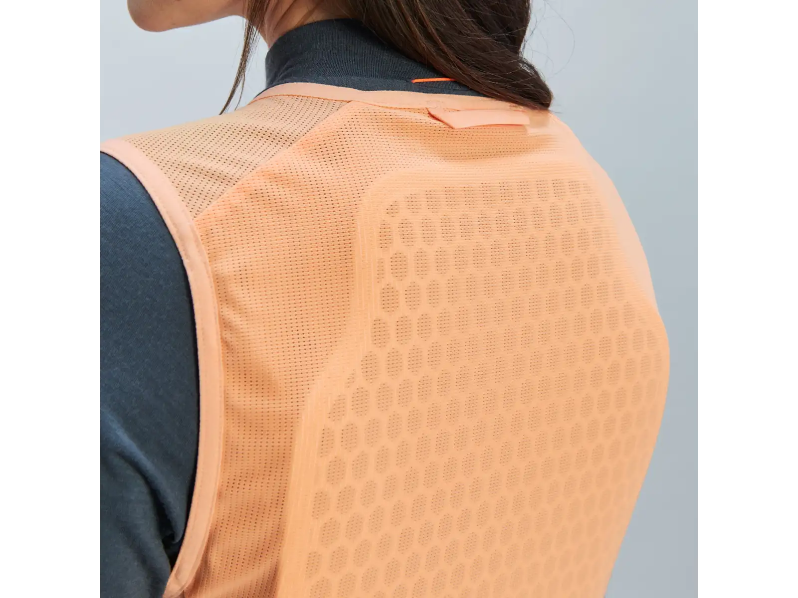 POC VPD Air Vest dámská ochranná vesta Apricot Sunstone