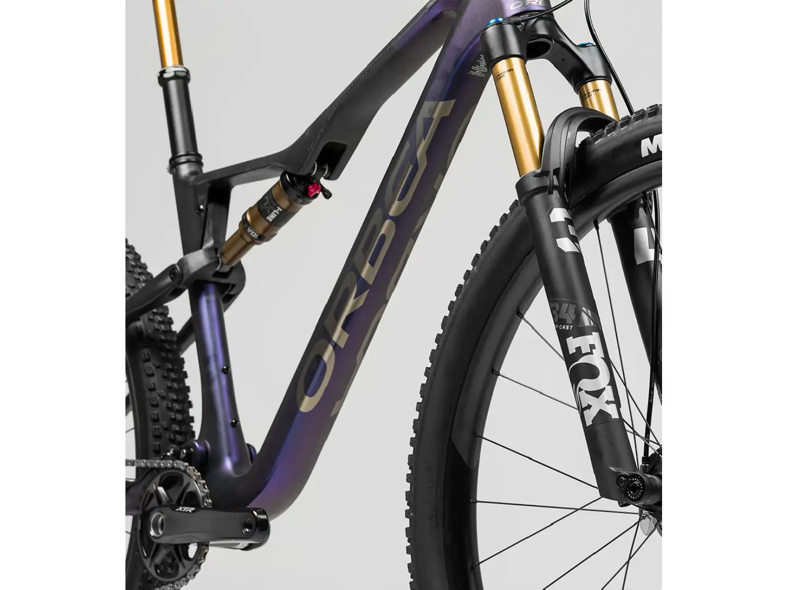 Orbea OIZ M-TEAM AXS horské kolo Digital Lavender/Carbon Raw VZOREK