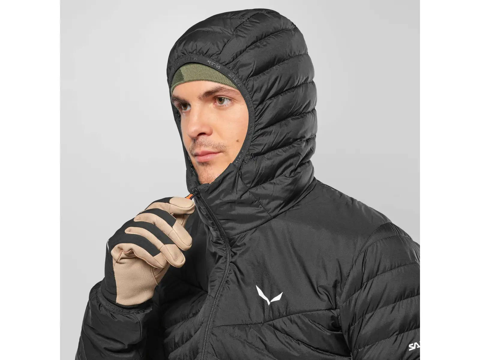 Salewa Brenta RDS Down pánská péřová bunda Black Out