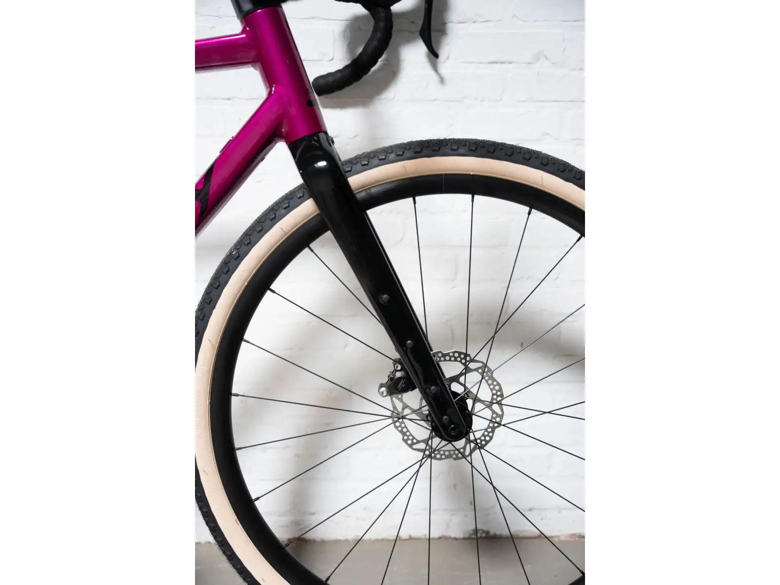 Ridley Kanzo Adventure Alu GRX400 gravel kolo Jazzberry Jam Metallic/Black