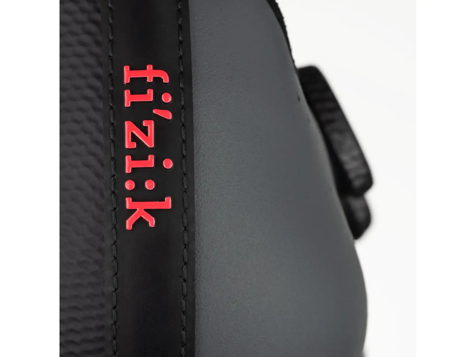 Fizik Vento Infinito Carbon 2 silniční tretry Grey/Coral