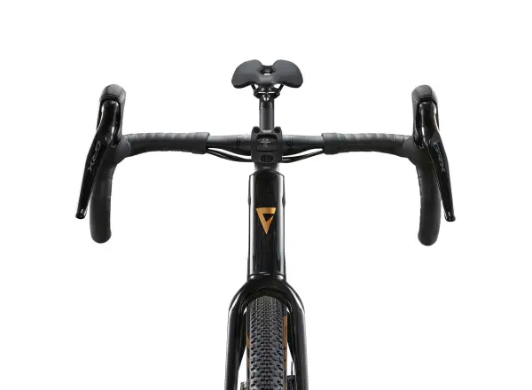 Giant Revolt Advanced 3 gravel kolo Panther