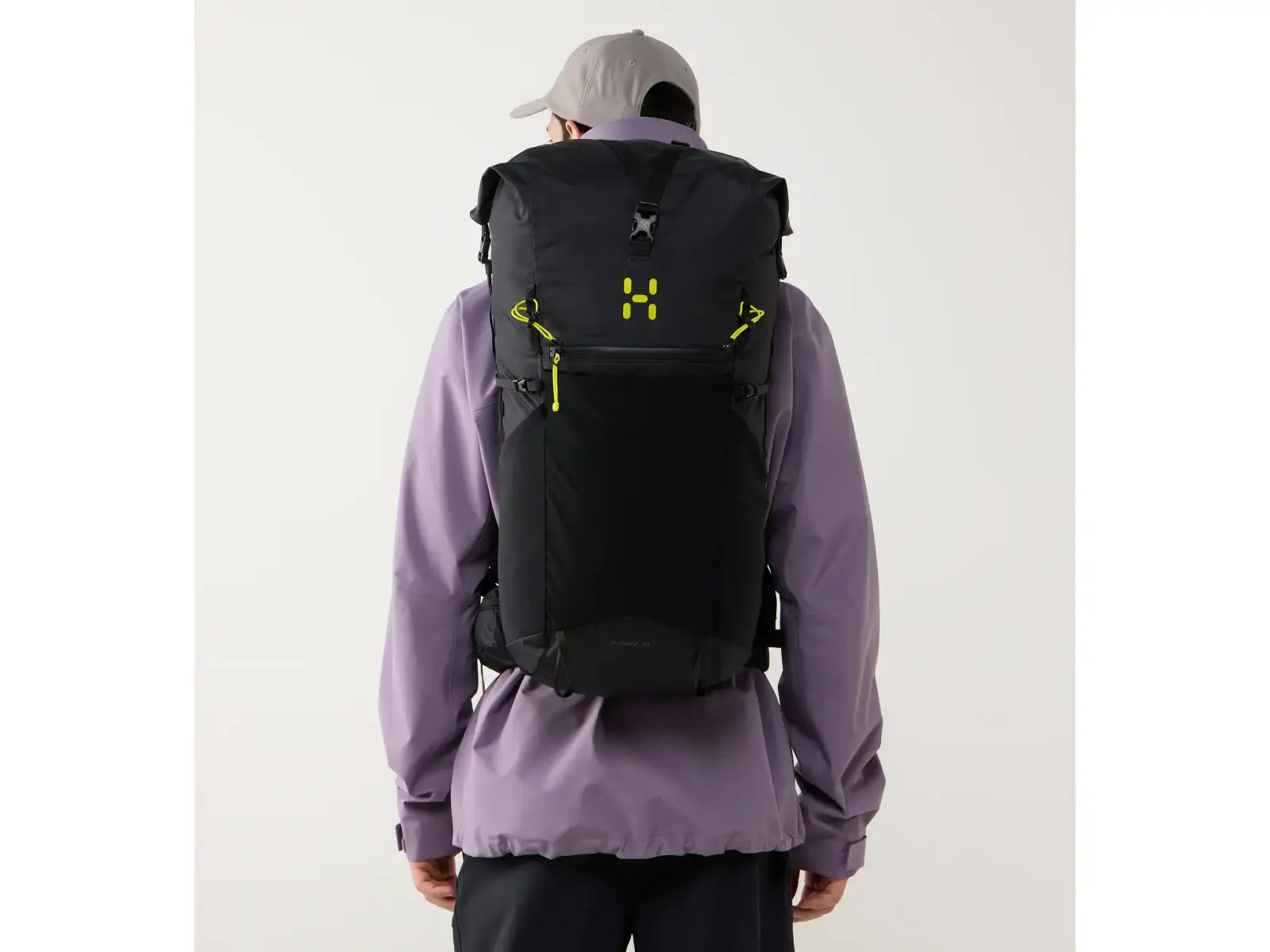 Haglöfs Magma Rolltop 40 WR Batoh 40 l True Black